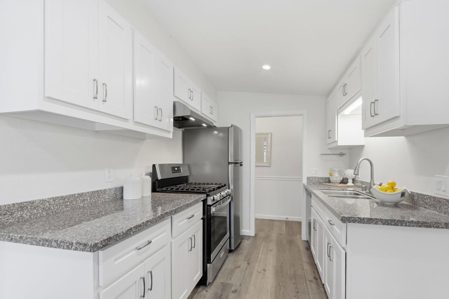 Detail Gallery Image 9 of 27 For 40452 Citrus Dr, Fremont,  CA 94538 - 3 Beds | 1 Baths