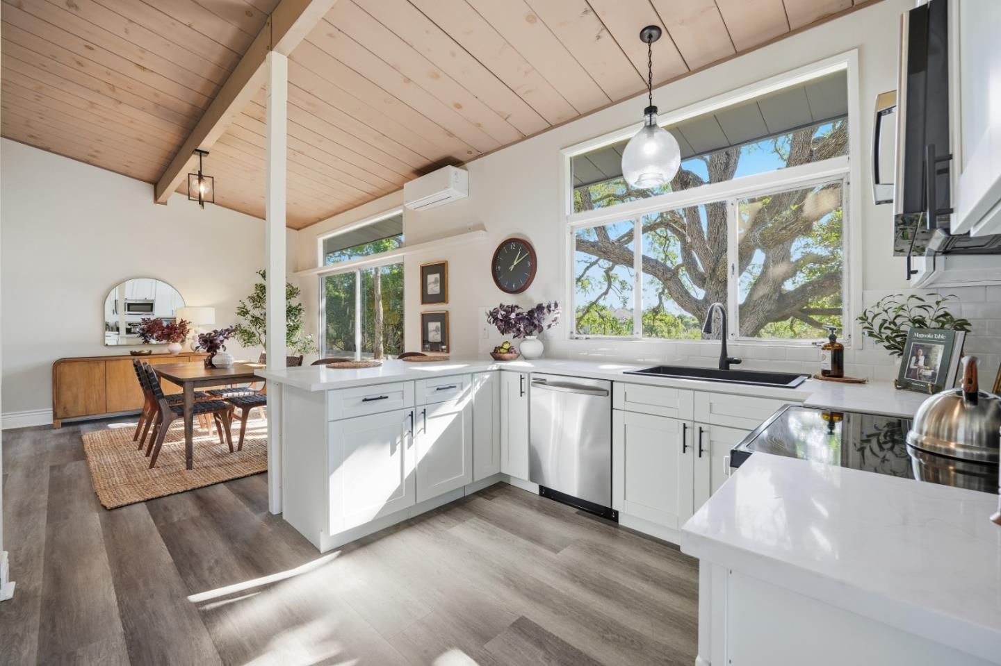 Detail Gallery Image 18 of 44 For 2930 Alexis Dr, Palo Alto,  CA 94304 - 3 Beds | 2 Baths