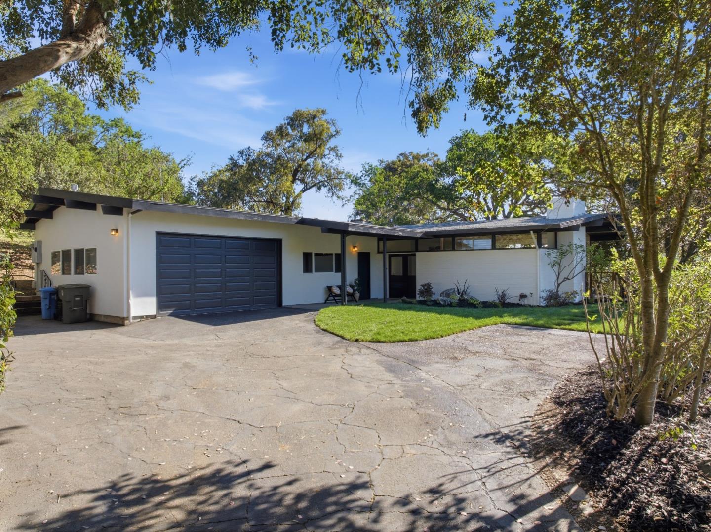 Detail Gallery Image 34 of 44 For 2930 Alexis Dr, Palo Alto,  CA 94304 - 3 Beds | 2 Baths
