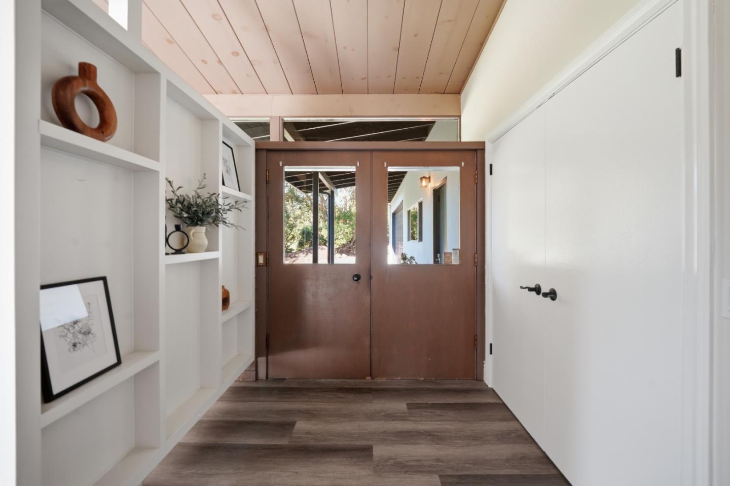 Detail Gallery Image 5 of 44 For 2930 Alexis Dr, Palo Alto,  CA 94304 - 3 Beds | 2 Baths