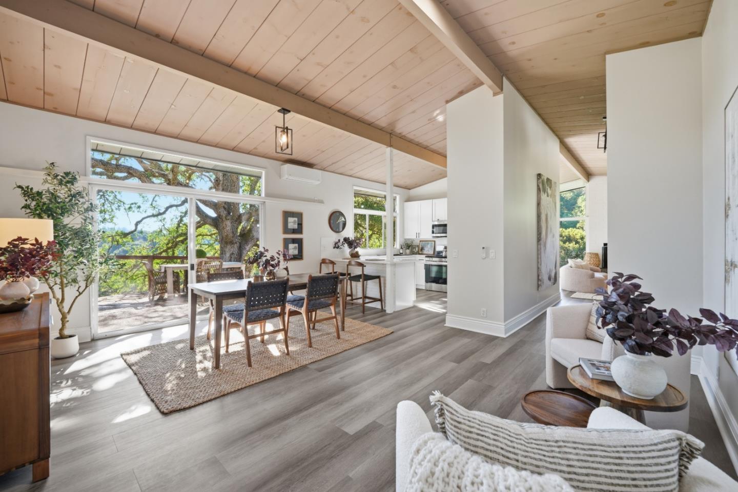 Detail Gallery Image 6 of 44 For 2930 Alexis Dr, Palo Alto,  CA 94304 - 3 Beds | 2 Baths