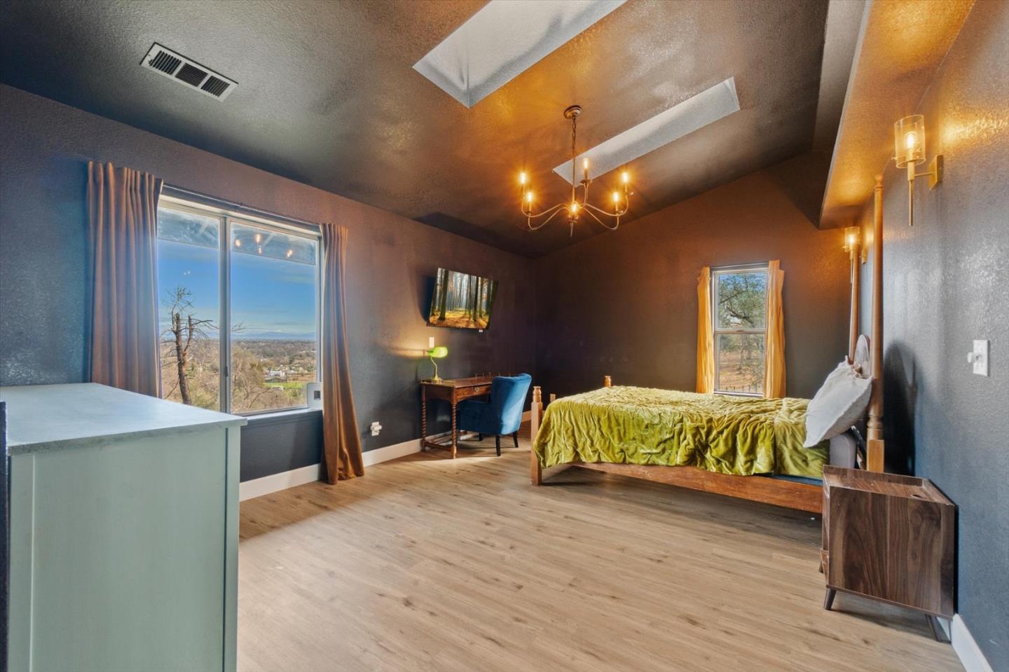 Detail Gallery Image 21 of 64 For 19789 Weide Way, Anderson,  CA 96007 - 3 Beds | 2 Baths