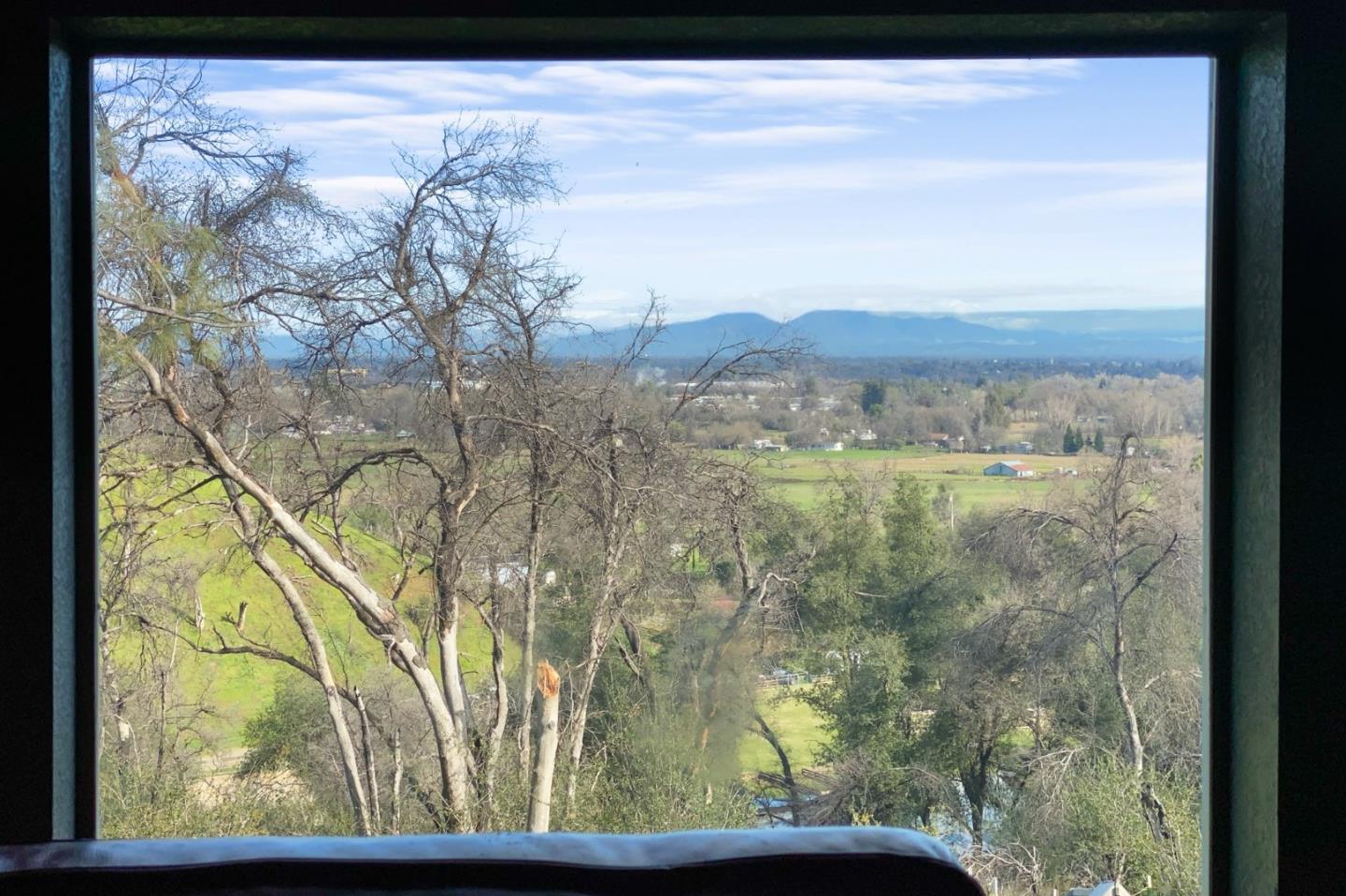 Detail Gallery Image 8 of 64 For 19789 Weide Way, Anderson,  CA 96007 - 3 Beds | 2 Baths