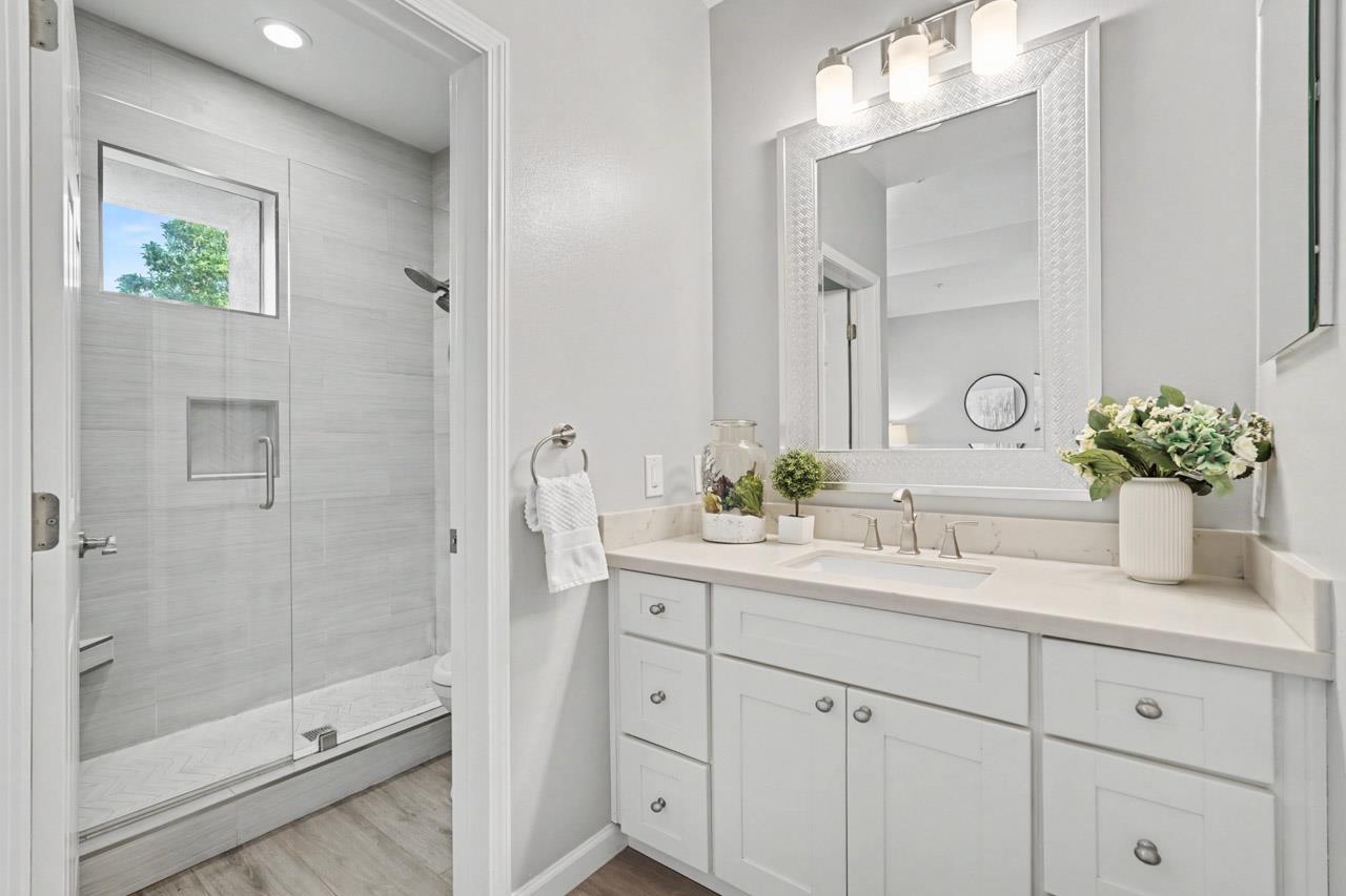 Detail Gallery Image 17 of 35 For 159 Irene Ct, Mountain View,  CA 94043 - 3 Beds | 2/1 Baths