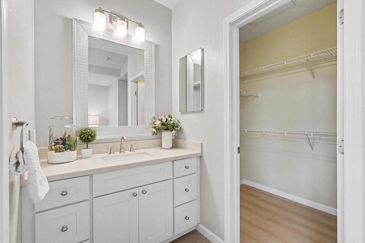 Detail Gallery Image 19 of 35 For 159 Irene Ct, Mountain View,  CA 94043 - 3 Beds | 2/1 Baths