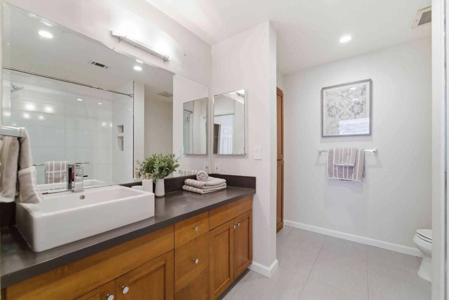 Detail Gallery Image 15 of 26 For 30 E Julian St #208,  San Jose,  CA 95112 - 2 Beds | 2 Baths