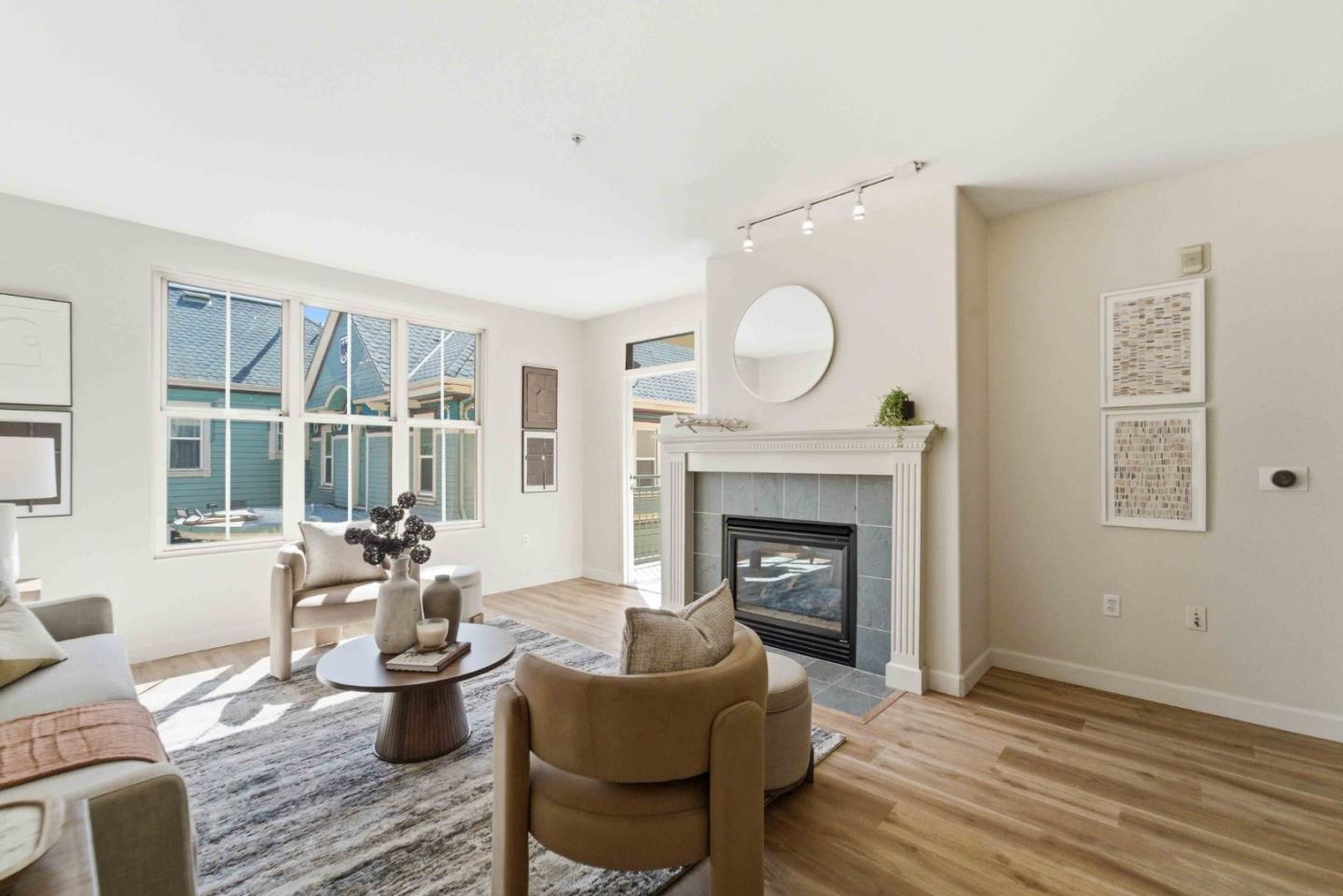 Detail Gallery Image 2 of 26 For 30 E Julian St #208,  San Jose,  CA 95112 - 2 Beds | 2 Baths