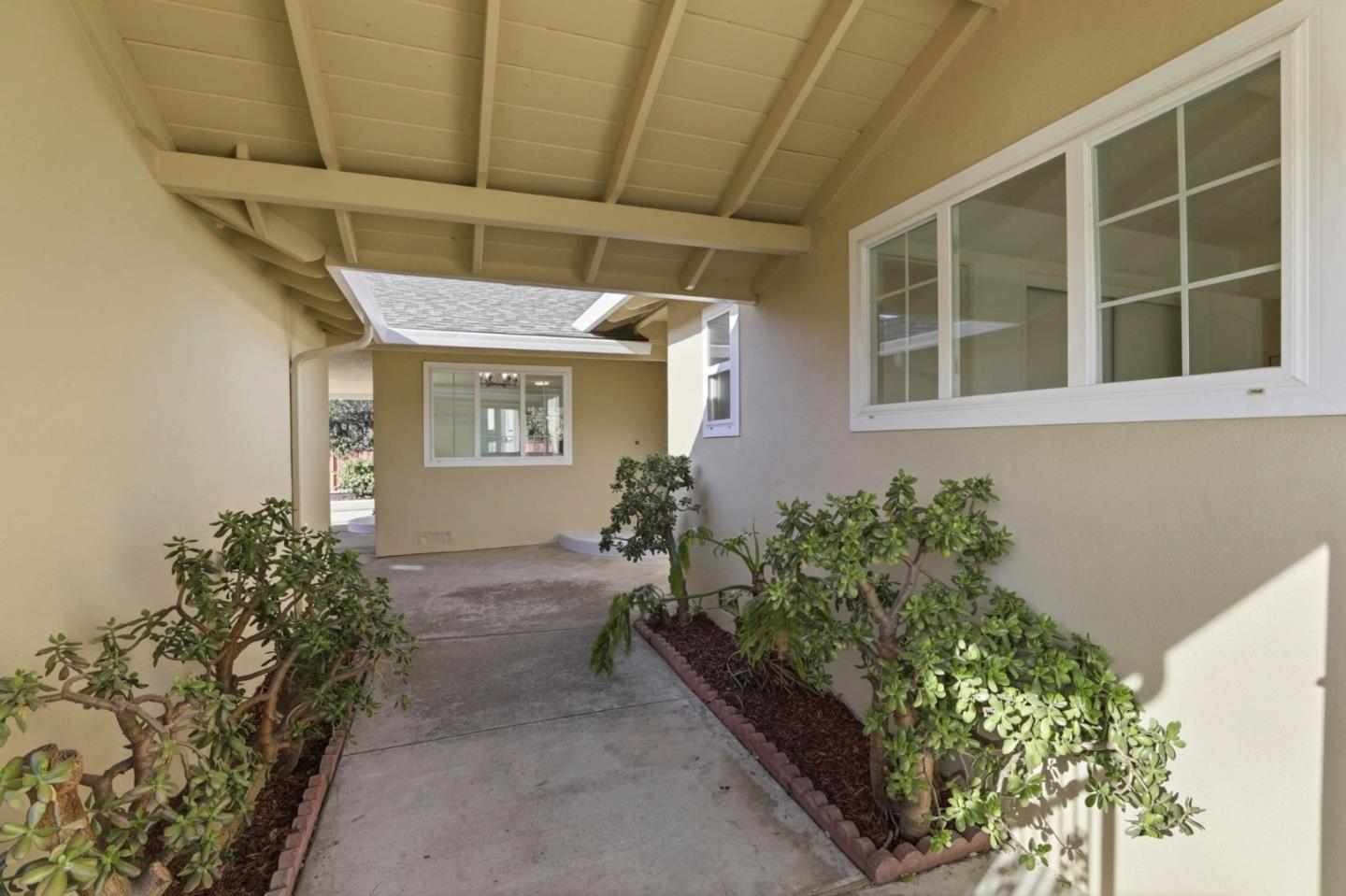 Detail Gallery Image 26 of 33 For 1711 Blossom Hill Road, San Jose,  CA 95124 - 4 Beds | 2 Baths