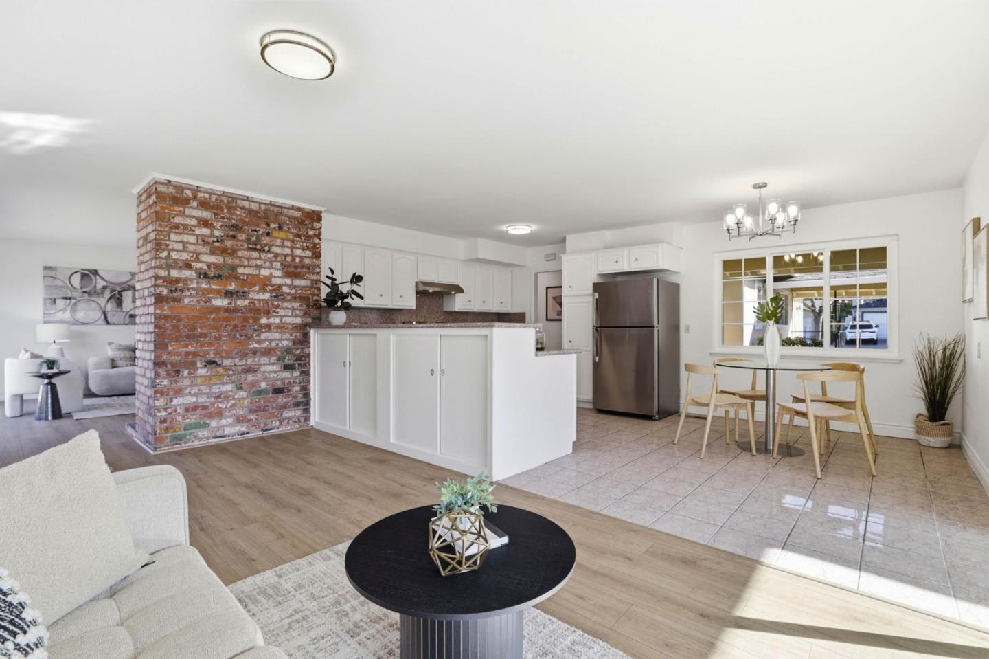 Detail Gallery Image 8 of 33 For 1711 Blossom Hill Road, San Jose,  CA 95124 - 4 Beds | 2 Baths