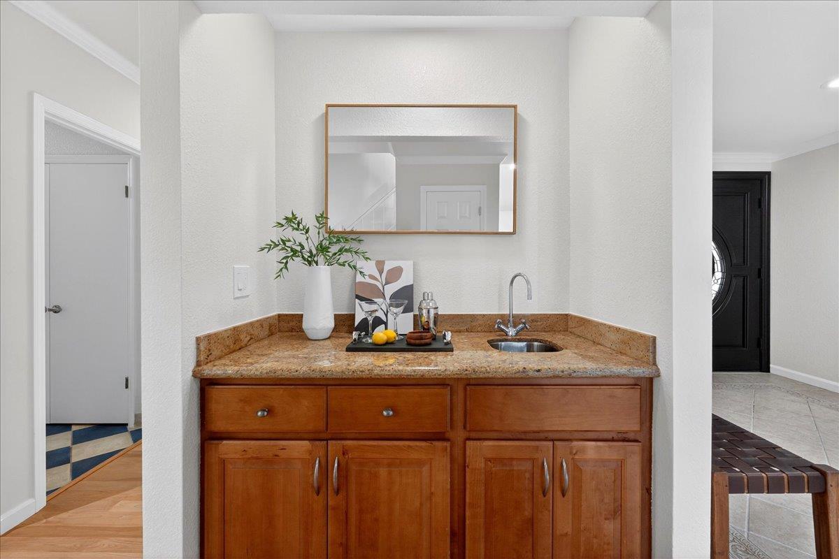 Detail Gallery Image 21 of 59 For 1113 Mcintosh Creek Dr, San Jose,  CA 95120 - 4 Beds | 2/1 Baths