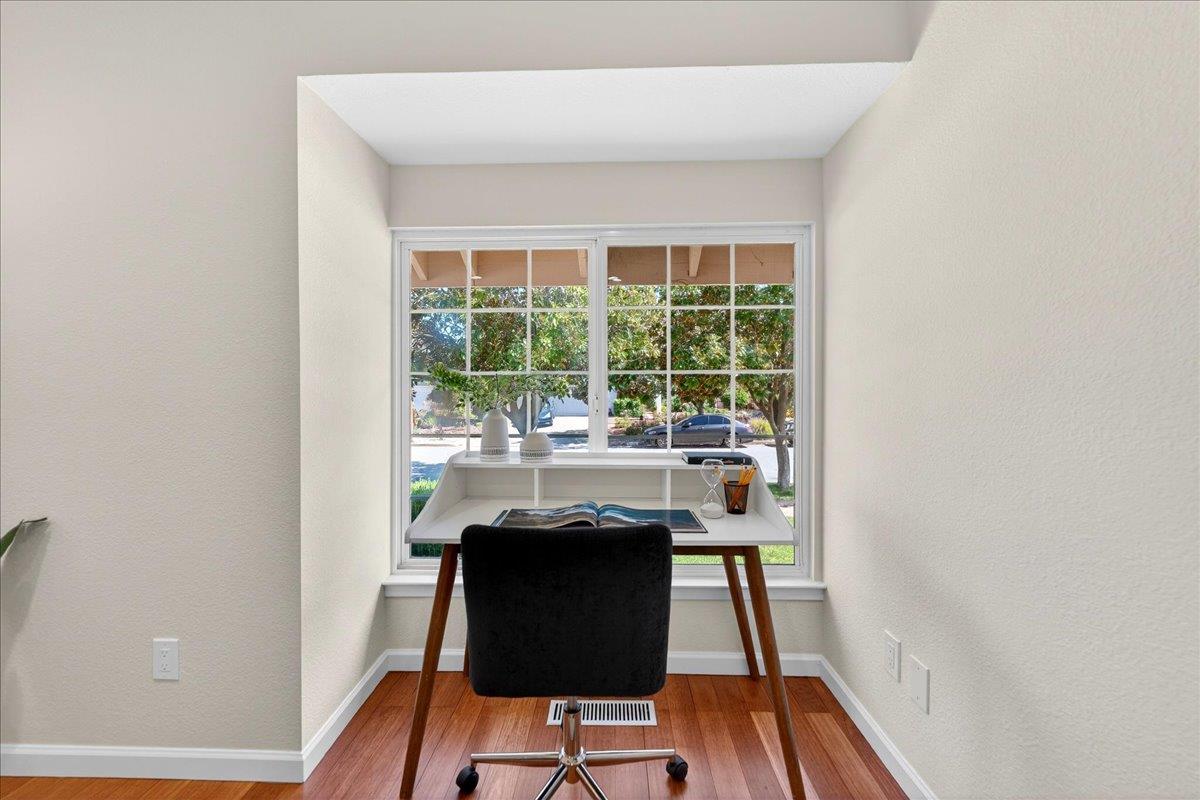 Detail Gallery Image 36 of 59 For 1113 Mcintosh Creek Dr, San Jose,  CA 95120 - 4 Beds | 2/1 Baths