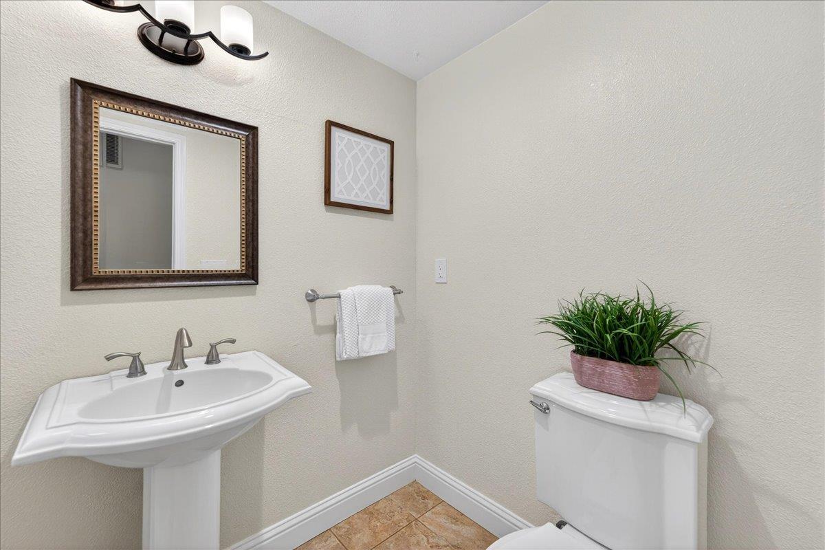 Detail Gallery Image 39 of 59 For 1113 Mcintosh Creek Dr, San Jose,  CA 95120 - 4 Beds | 2/1 Baths