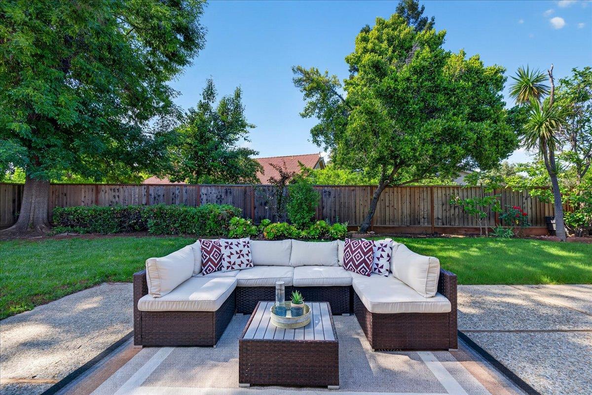 Detail Gallery Image 41 of 59 For 1113 Mcintosh Creek Dr, San Jose,  CA 95120 - 4 Beds | 2/1 Baths