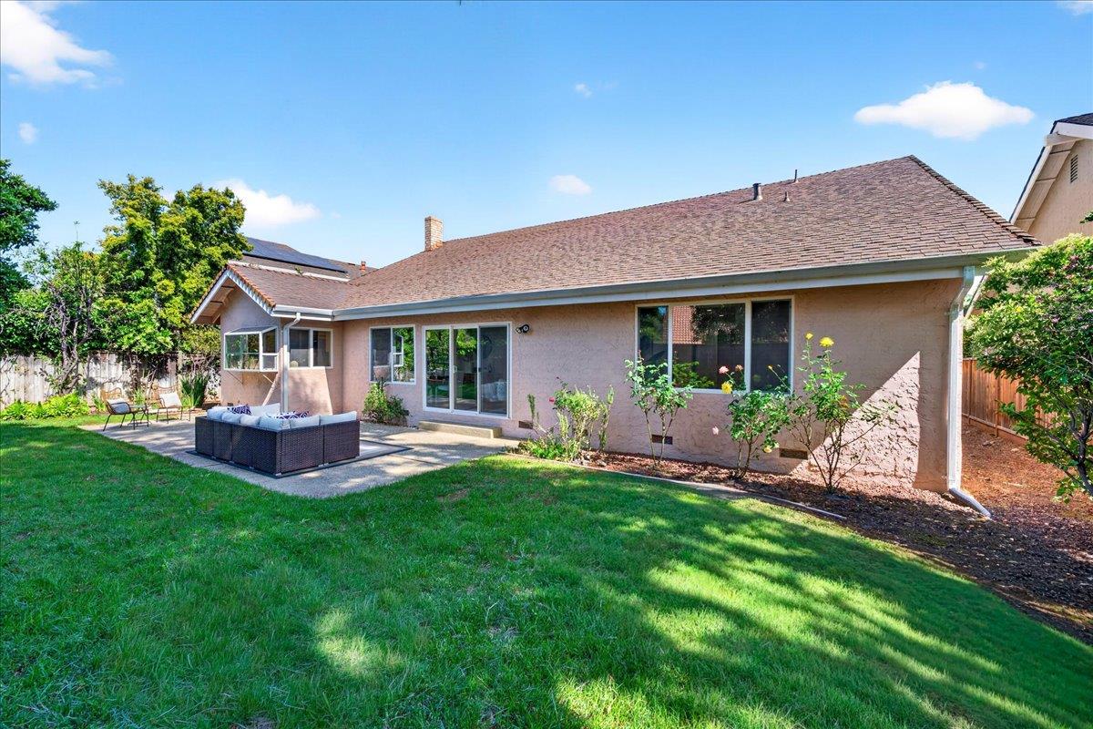 Detail Gallery Image 43 of 59 For 1113 Mcintosh Creek Dr, San Jose,  CA 95120 - 4 Beds | 2/1 Baths