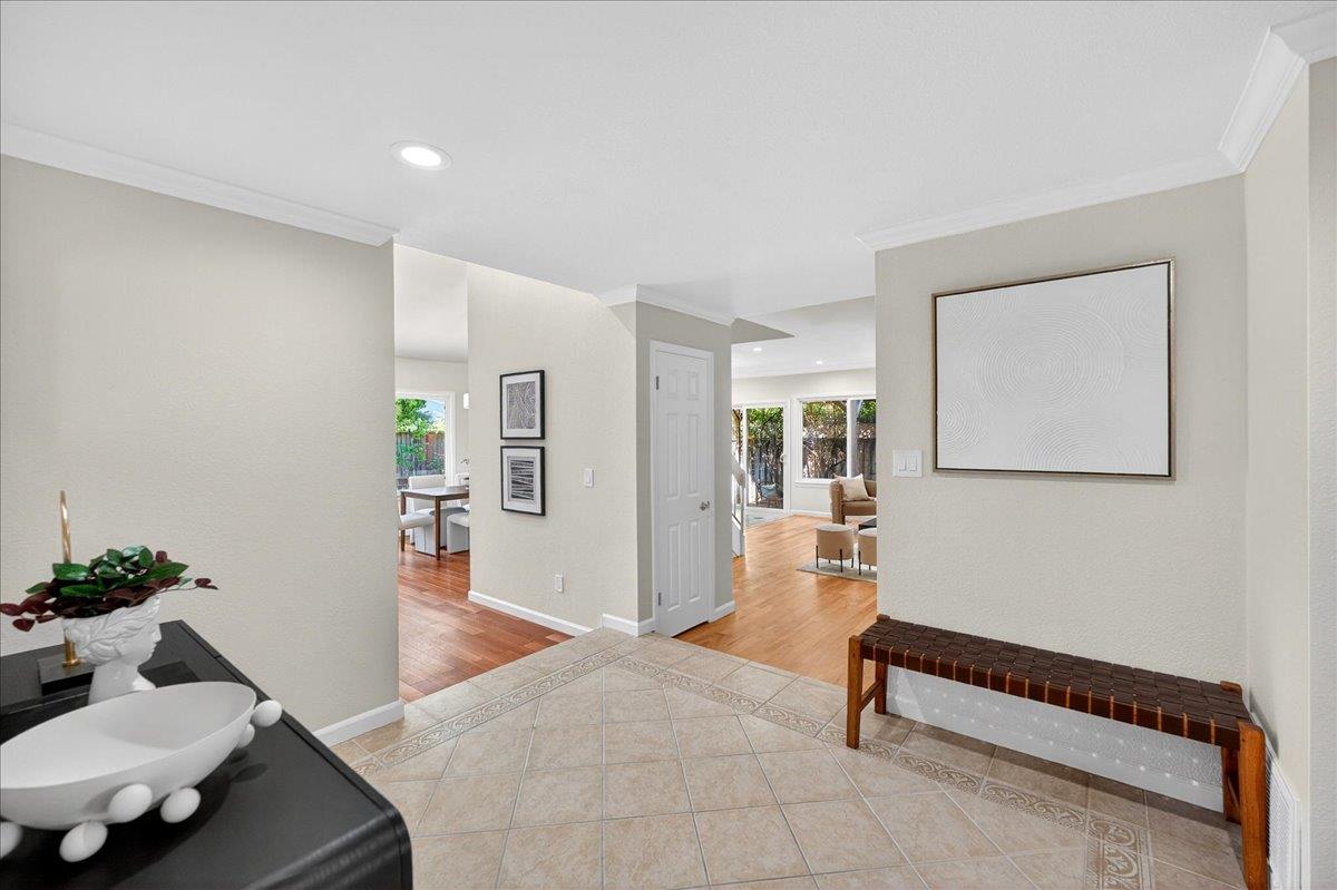 Detail Gallery Image 5 of 59 For 1113 Mcintosh Creek Dr, San Jose,  CA 95120 - 4 Beds | 2/1 Baths