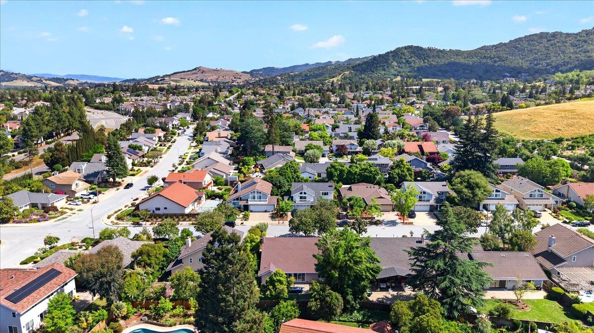 Detail Gallery Image 54 of 59 For 1113 Mcintosh Creek Dr, San Jose,  CA 95120 - 4 Beds | 2/1 Baths