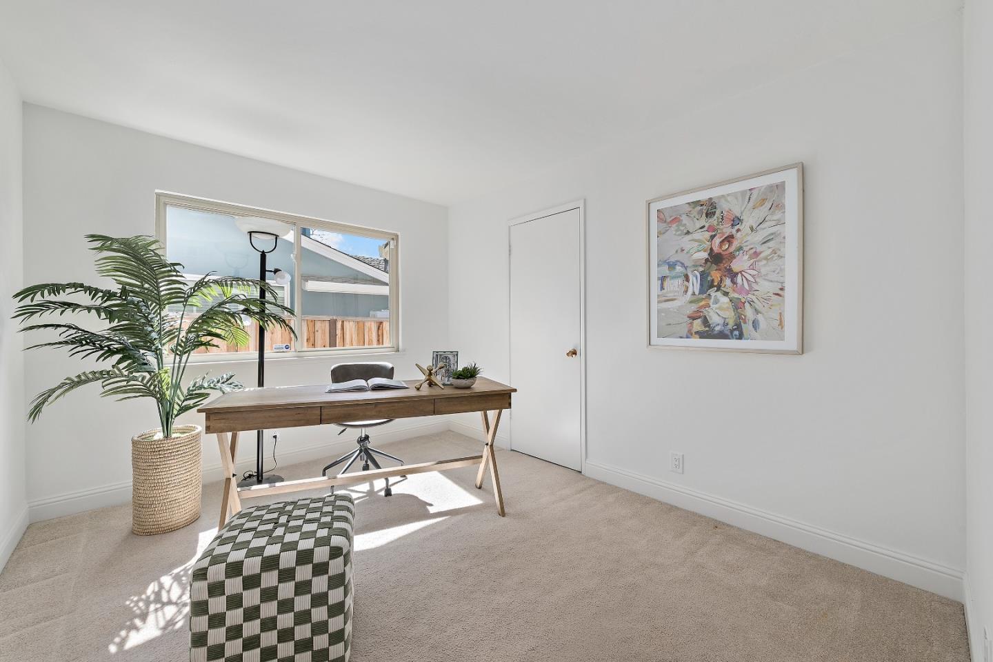 Detail Gallery Image 14 of 26 For 880 Russet Dr, Sunnyvale,  CA 94087 - 6 Beds | 3 Baths