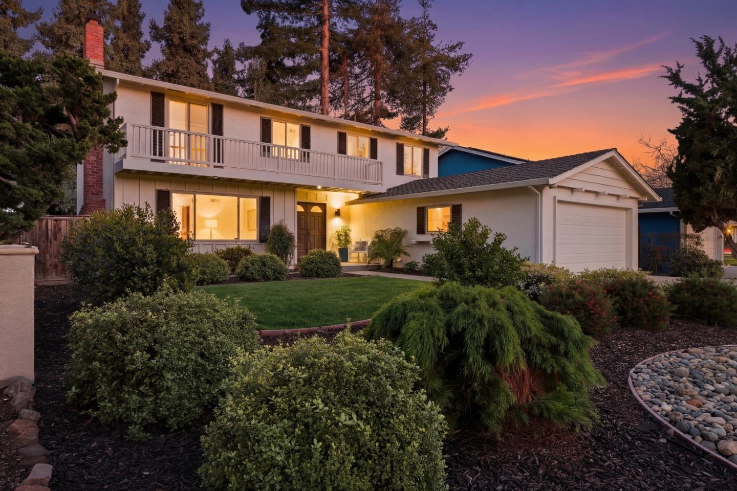 Detail Gallery Image 16 of 26 For 880 Russet Dr, Sunnyvale,  CA 94087 - 6 Beds | 3 Baths