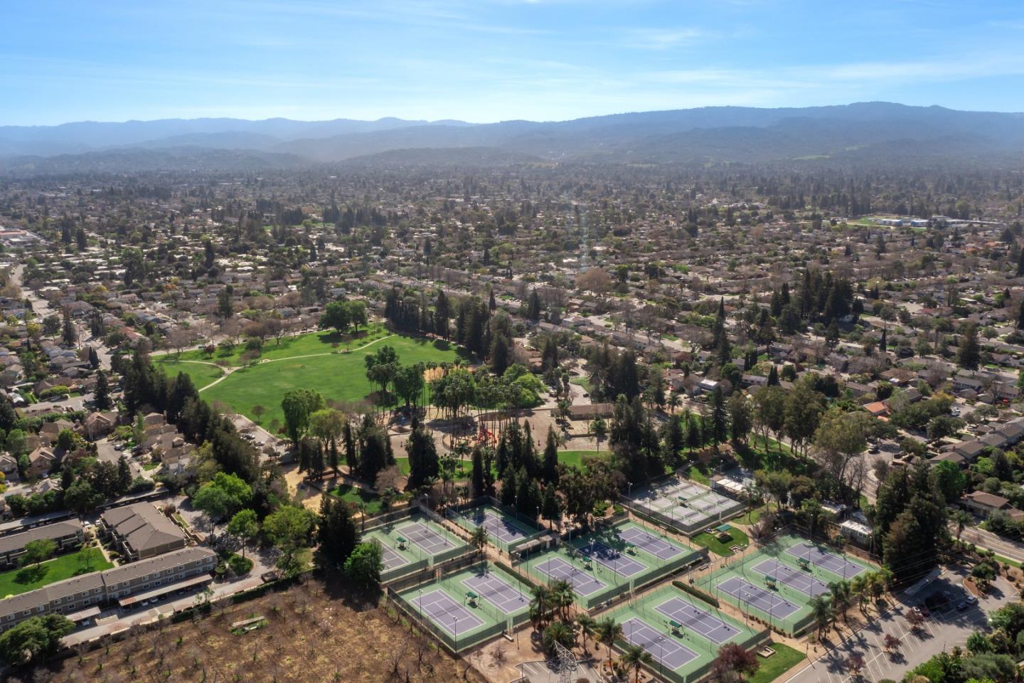 Detail Gallery Image 26 of 26 For 880 Russet Dr, Sunnyvale,  CA 94087 - 6 Beds | 3 Baths