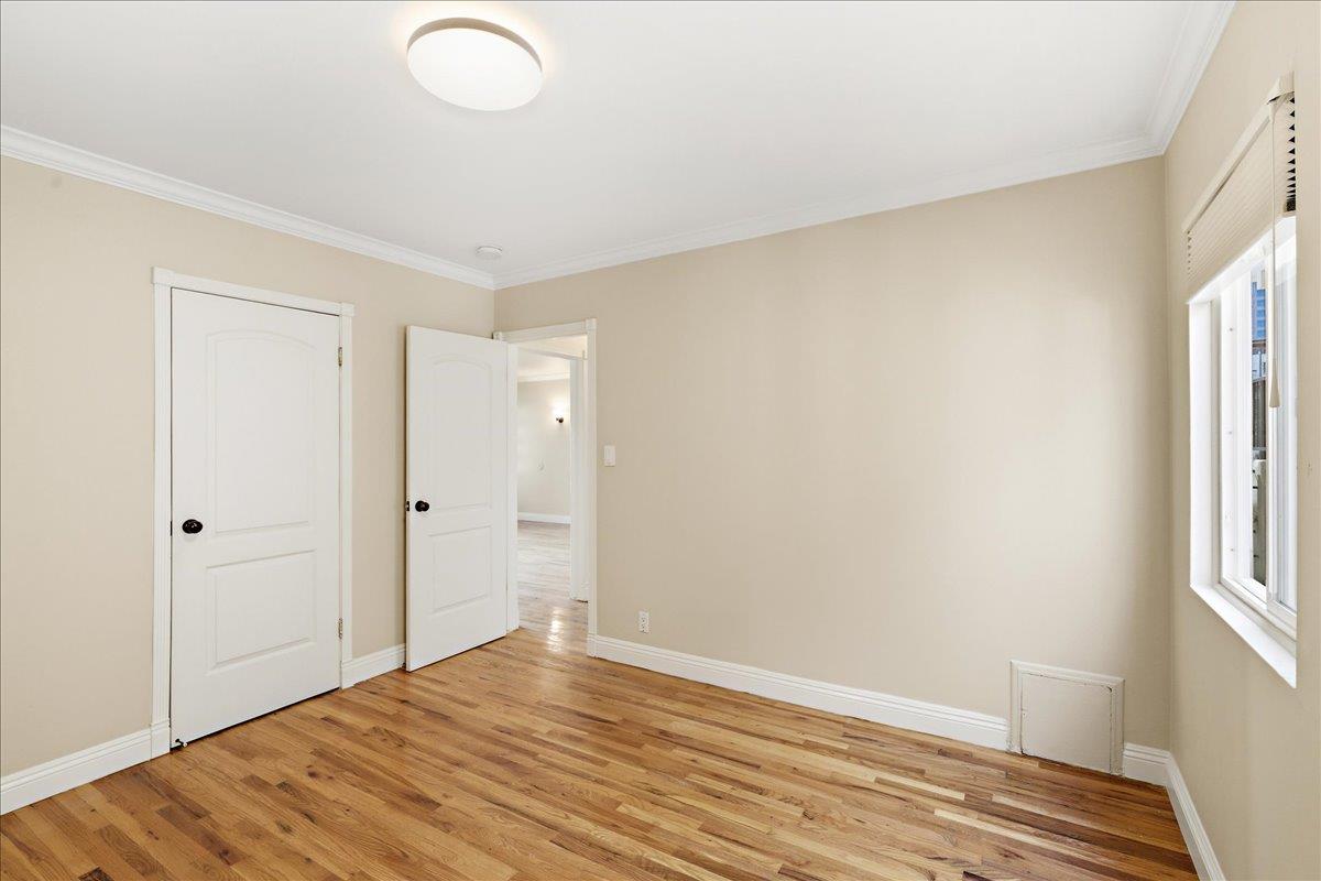 Detail Gallery Image 10 of 17 For 11719 Mayfield Ave Apt 1,  Los Angeles,  CA 90049 - 2 Beds | 1 Baths