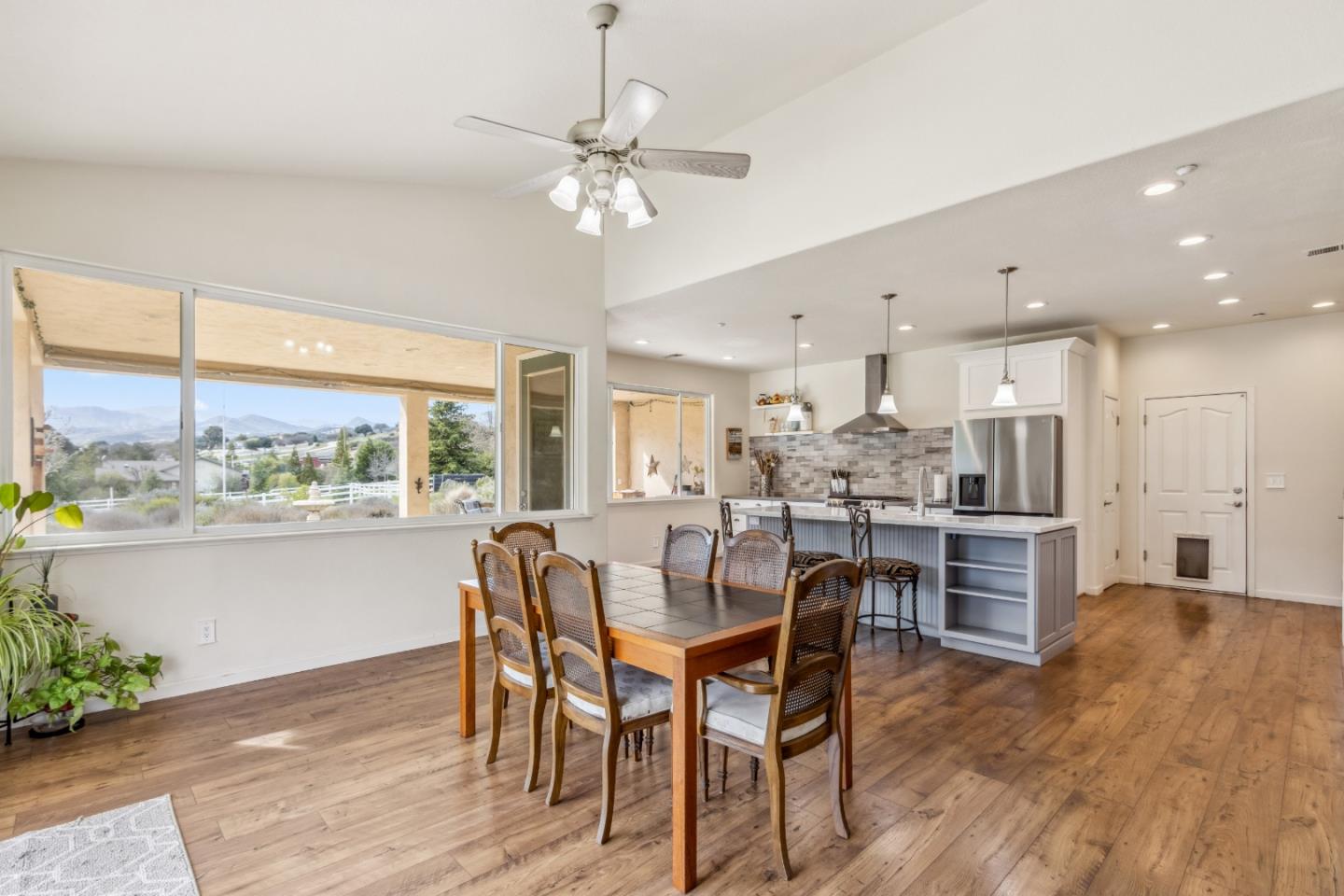 Detail Gallery Image 10 of 43 For 45126 Palomino Rd, King City,  CA 93930 - 4 Beds | 2 Baths