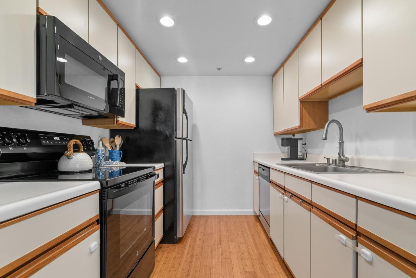 Detail Gallery Image 15 of 32 For 2623 Willowbrook Ln #118,  Aptos,  CA 95003 - 2 Beds | 2 Baths