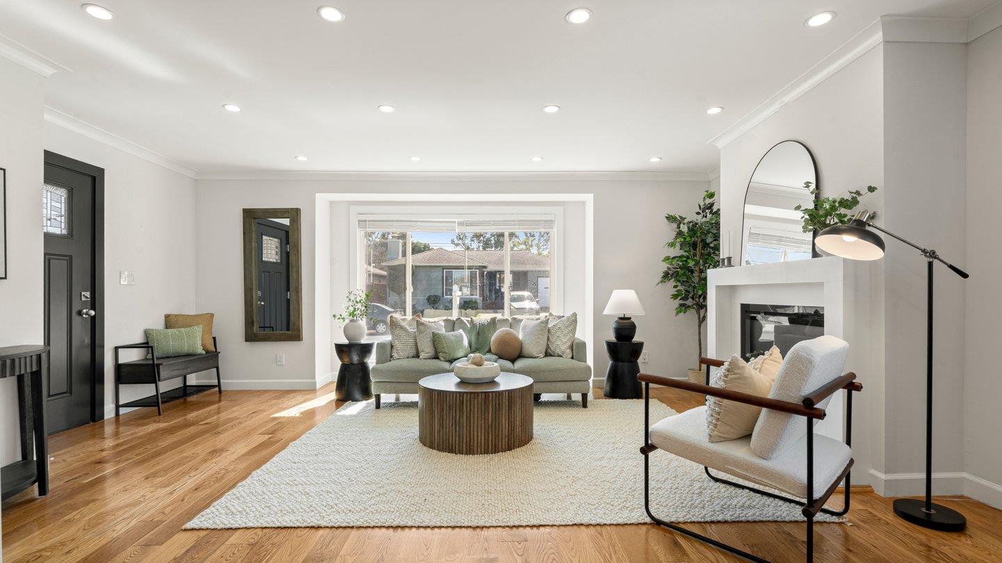 Detail Gallery Image 3 of 34 For 47 Greenwood Dr, South San Francisco,  CA 94080 - 3 Beds | 2 Baths