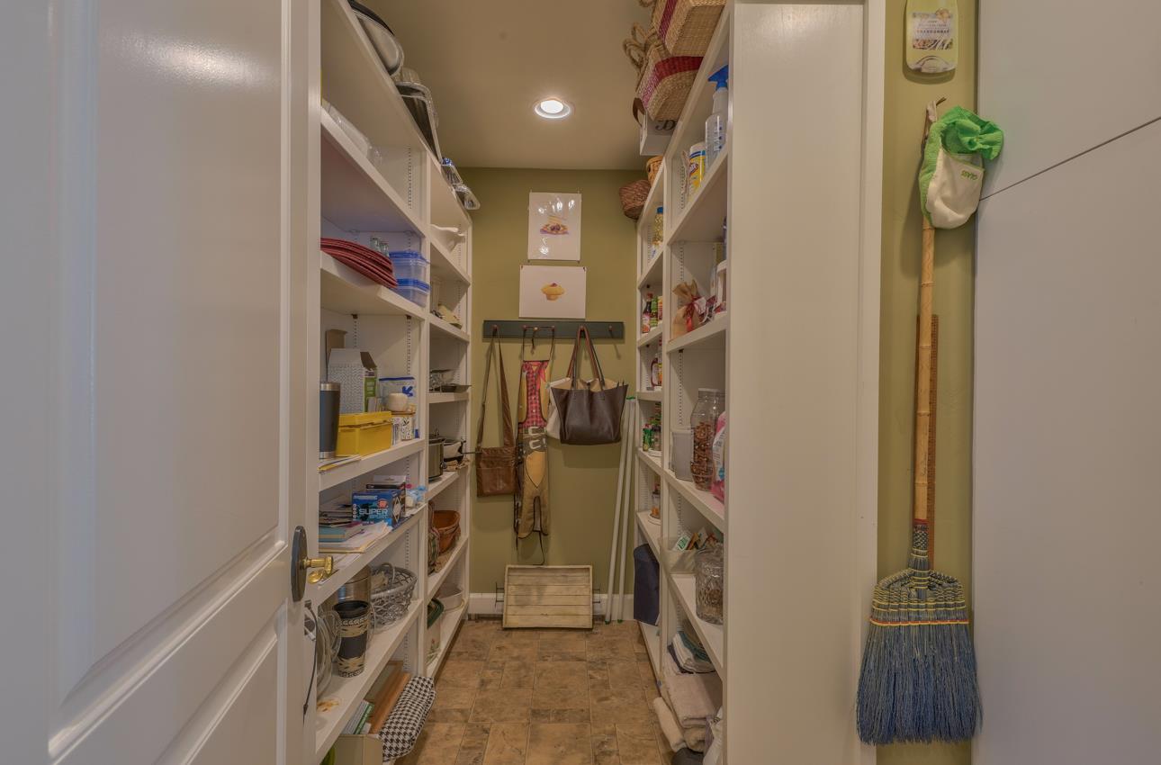 Detail Gallery Image 20 of 61 For 190 San Benancio Rd, Salinas,  CA 93908 - 4 Beds | 4 Baths