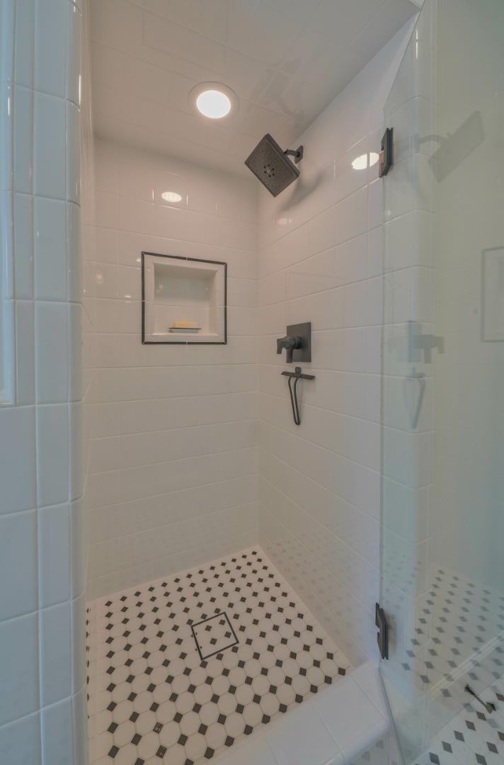 Detail Gallery Image 32 of 61 For 190 San Benancio Rd, Salinas,  CA 93908 - 4 Beds | 4 Baths