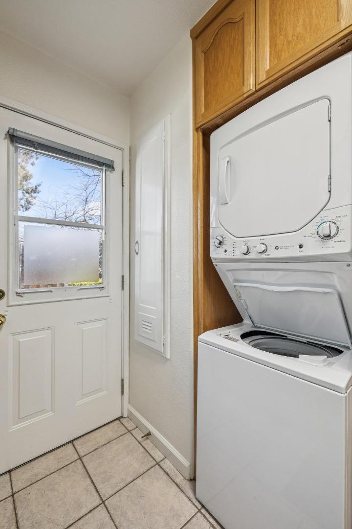 Detail Gallery Image 12 of 33 For 674 Bryson Ave, Palo Alto,  CA 94306 - – Beds | – Baths