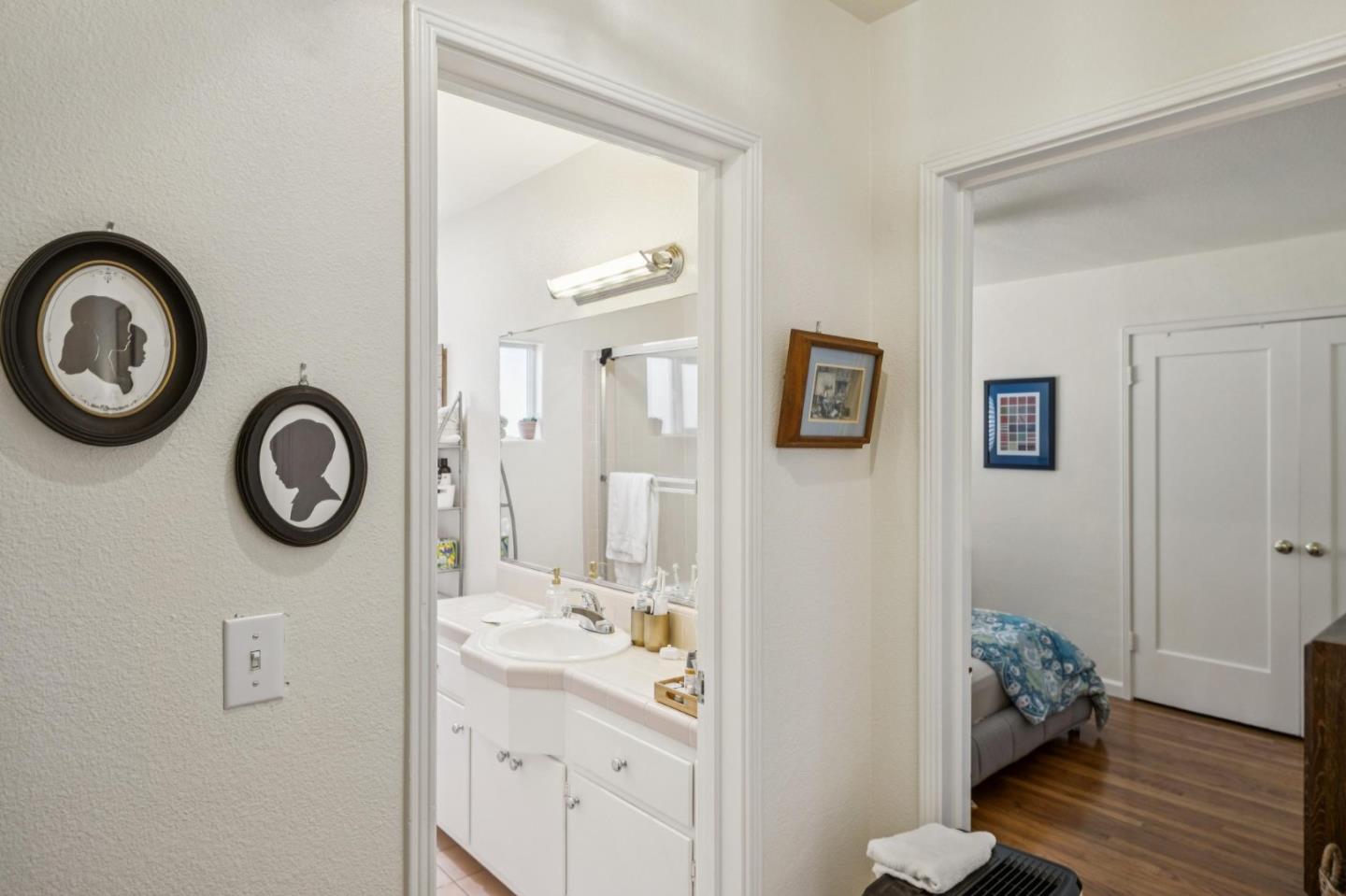 Detail Gallery Image 13 of 33 For 674 Bryson Ave, Palo Alto,  CA 94306 - – Beds | – Baths