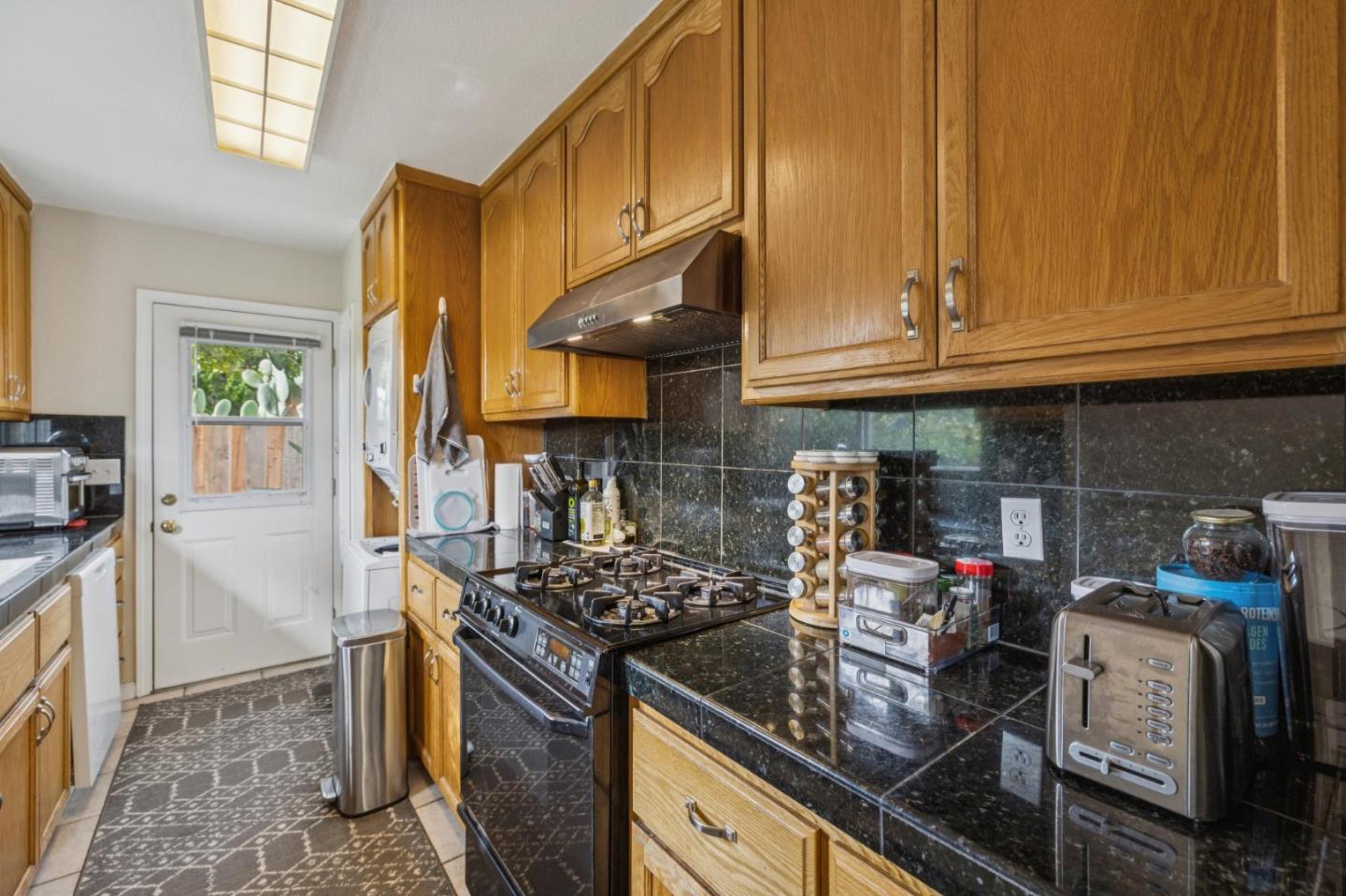 Detail Gallery Image 25 of 33 For 674 Bryson Ave, Palo Alto,  CA 94306 - – Beds | – Baths