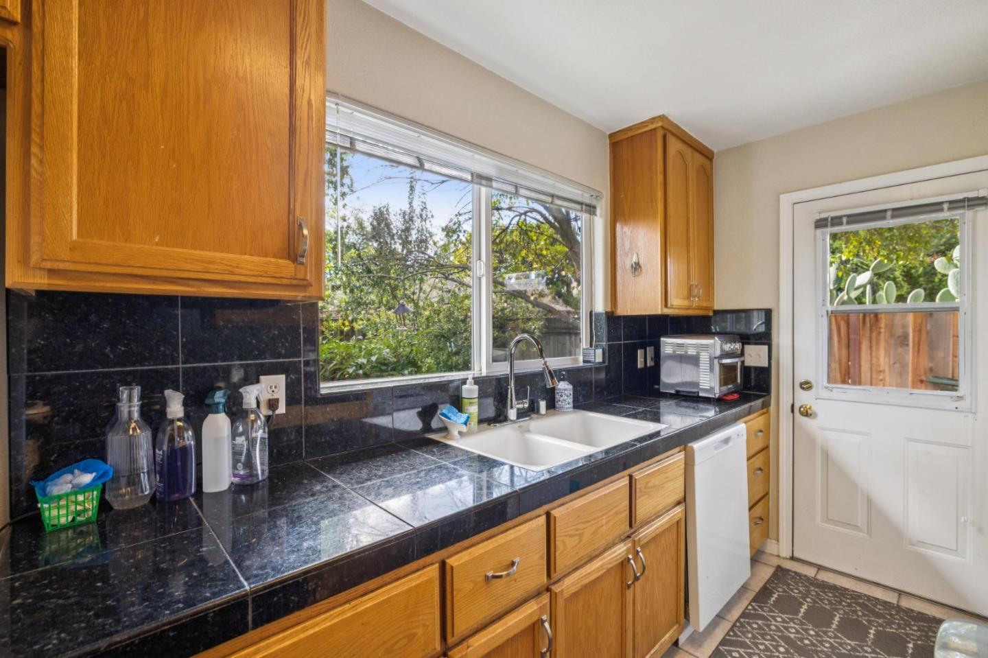 Detail Gallery Image 26 of 33 For 674 Bryson Ave, Palo Alto,  CA 94306 - – Beds | – Baths