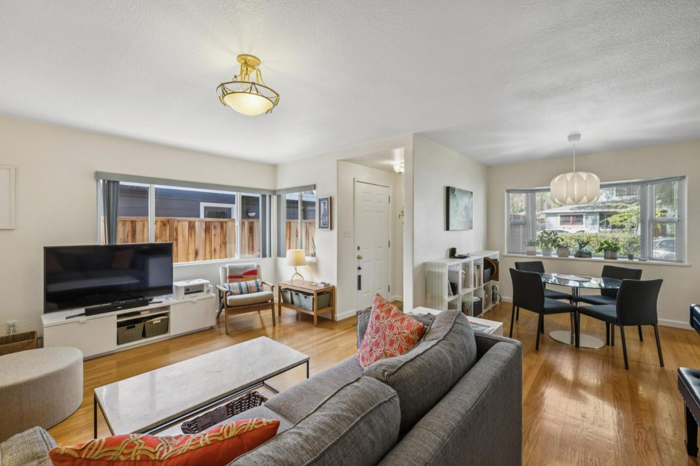 Detail Gallery Image 7 of 33 For 674 Bryson Ave, Palo Alto,  CA 94306 - – Beds | – Baths