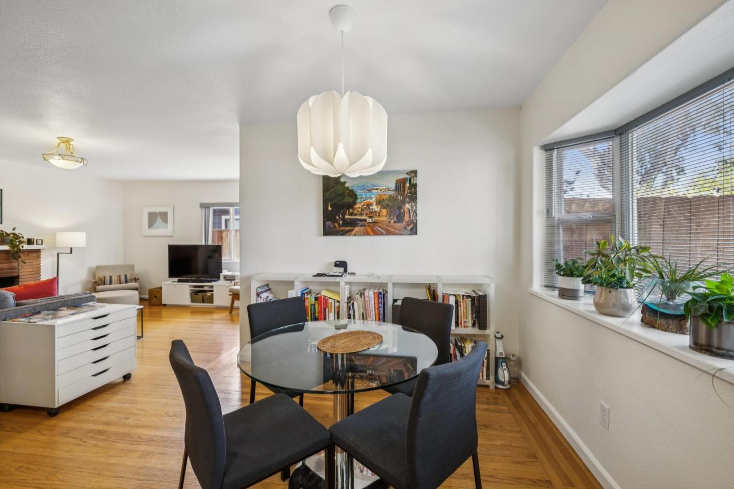 Detail Gallery Image 8 of 33 For 674 Bryson Ave, Palo Alto,  CA 94306 - – Beds | – Baths