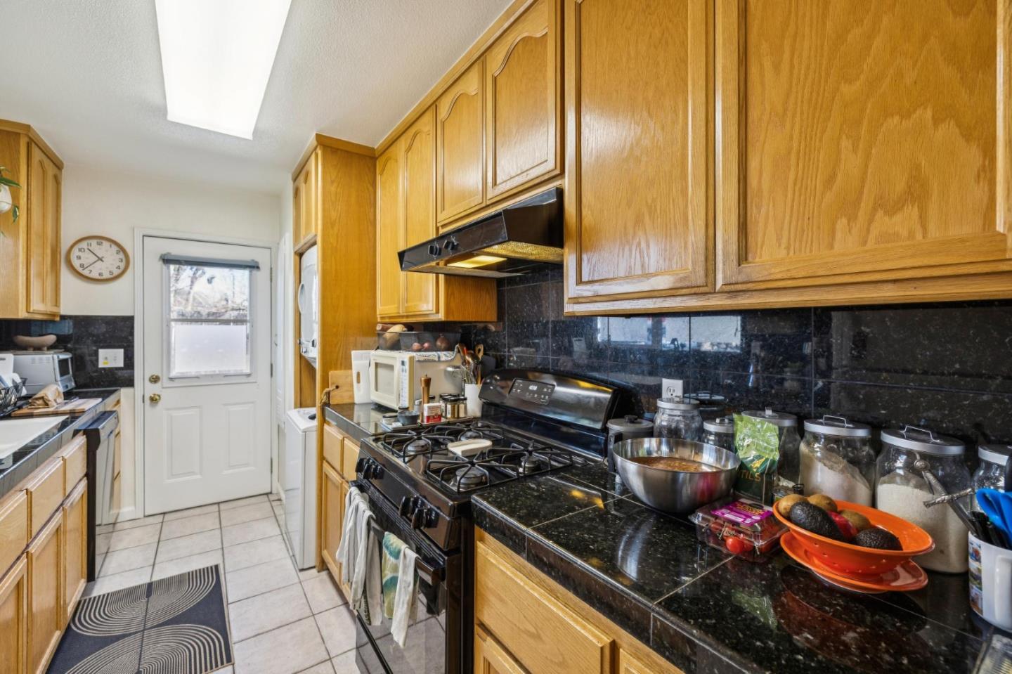 Detail Gallery Image 9 of 33 For 674 Bryson Ave, Palo Alto,  CA 94306 - – Beds | – Baths