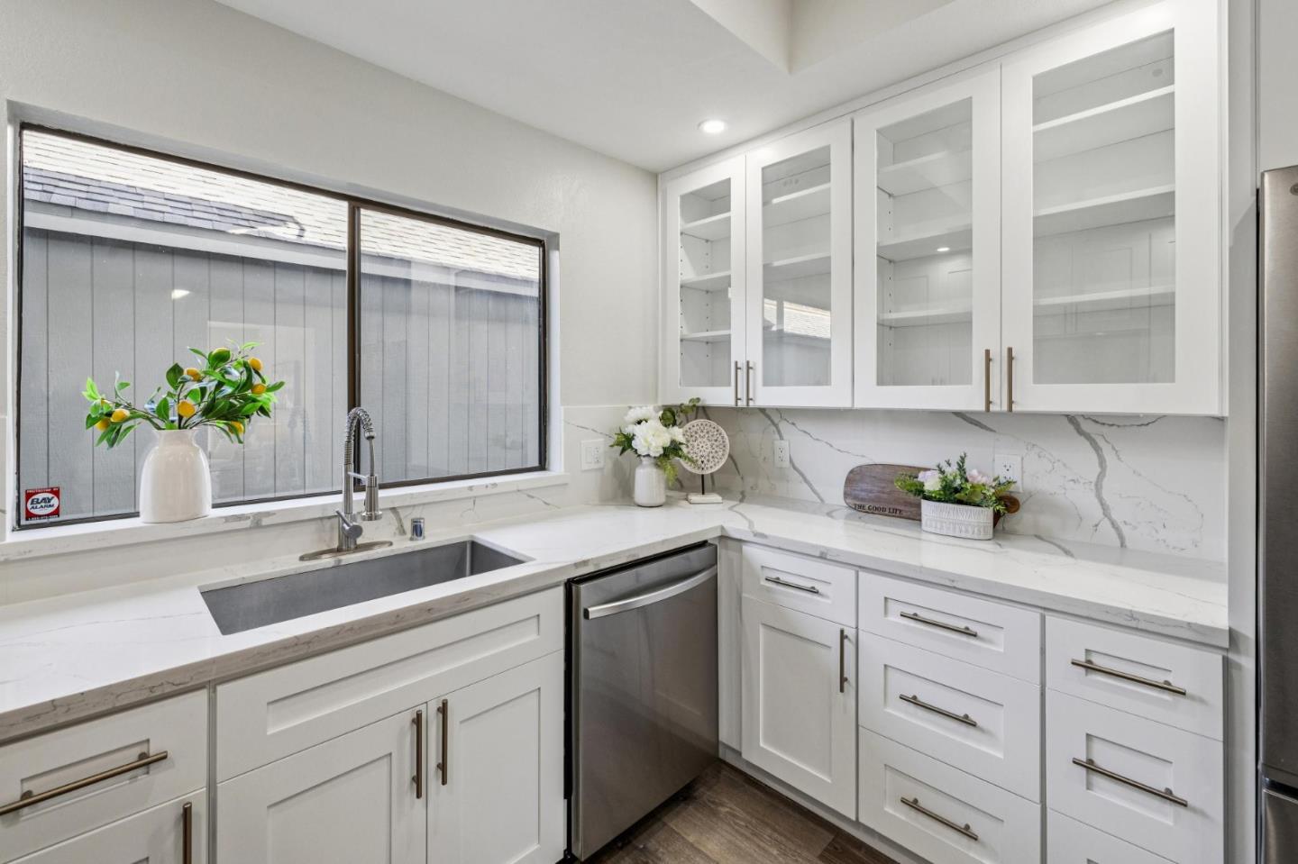 Detail Gallery Image 18 of 75 For 856 Andromeda, Foster City,  CA 94404 - 3 Beds | 2/1 Baths