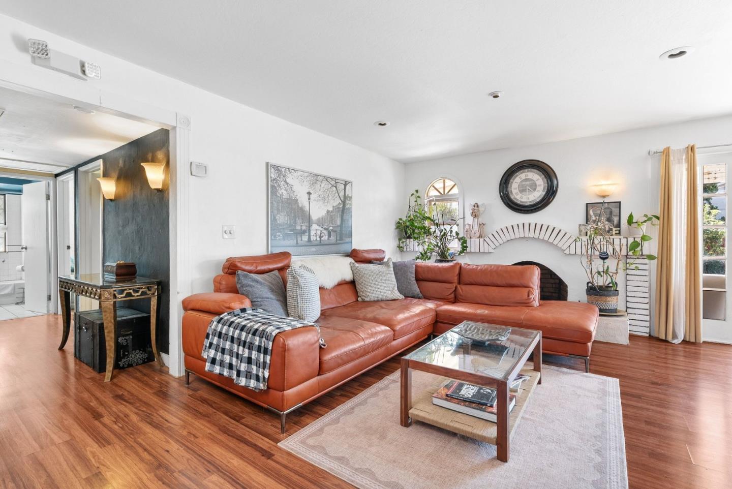 Detail Gallery Image 11 of 32 For 1708 Hallmark, San Jose,  CA 95124 - 5 Beds | 3 Baths