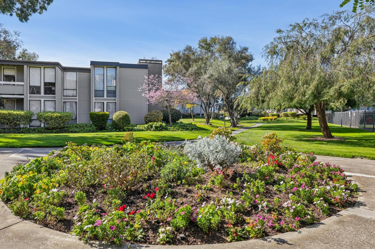 Detail Gallery Image 4 of 53 For 1061 Beach Park Blvd #307,  Foster City,  CA 94404 - 2 Beds | 2 Baths