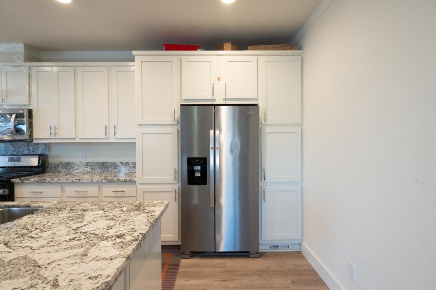 Detail Gallery Image 10 of 34 For 1225 Vienna Dr #731,  Sunnyvale,  CA 94089 - 3 Beds | 3 Baths