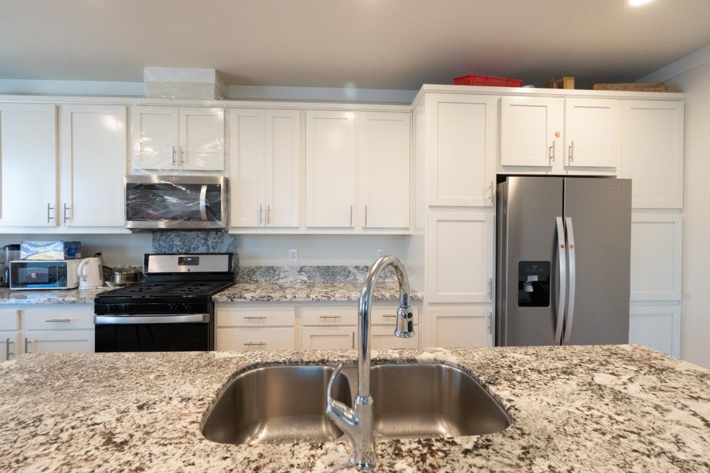 Detail Gallery Image 13 of 34 For 1225 Vienna Dr #731,  Sunnyvale,  CA 94089 - 3 Beds | 3 Baths