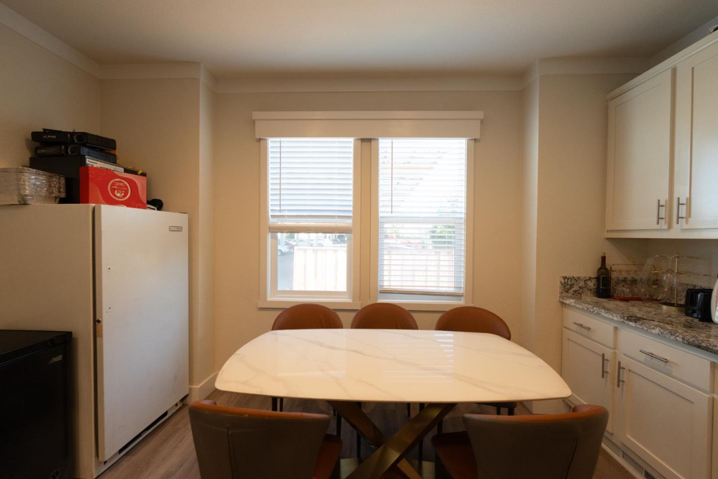 Detail Gallery Image 8 of 34 For 1225 Vienna Dr #731,  Sunnyvale,  CA 94089 - 3 Beds | 3 Baths