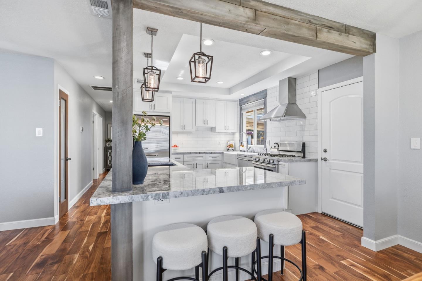 Detail Gallery Image 12 of 34 For 914 Bard St, San Jose,  CA 95127 - 3 Beds | 1 Baths