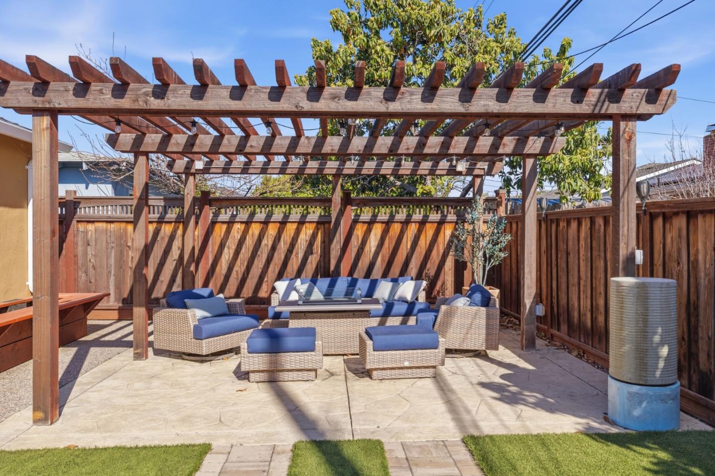 Detail Gallery Image 26 of 34 For 914 Bard St, San Jose,  CA 95127 - 3 Beds | 1 Baths