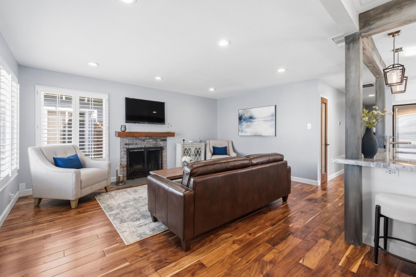 Detail Gallery Image 6 of 34 For 914 Bard St, San Jose,  CA 95127 - 3 Beds | 1 Baths