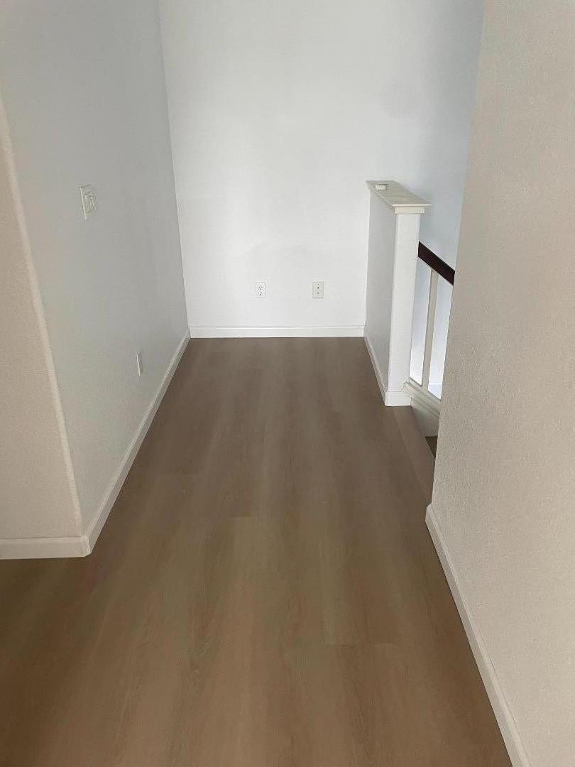 Detail Gallery Image 5 of 7 For 668 Town Sq, Lathrop,  CA 95330 - 5 Beds | 3 Baths