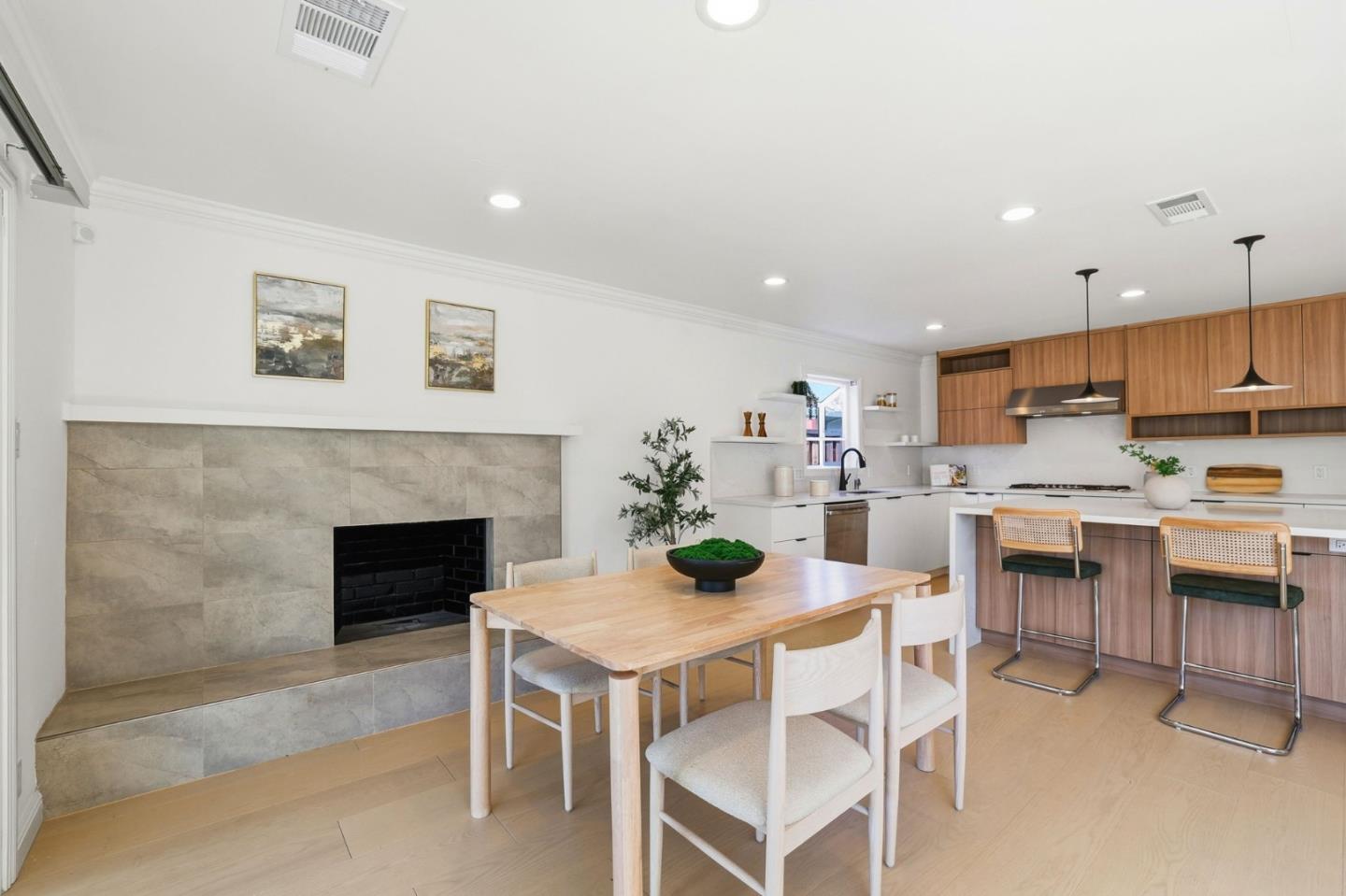 Detail Gallery Image 13 of 28 For 4730 Del Loma Ct, Campbell,  CA 95008 - 4 Beds | 2 Baths