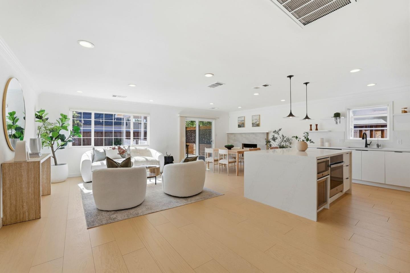 Detail Gallery Image 2 of 28 For 4730 Del Loma Ct, Campbell,  CA 95008 - 4 Beds | 2 Baths