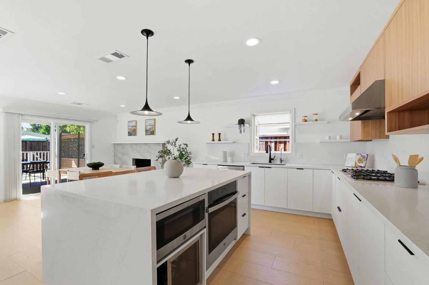 Detail Gallery Image 7 of 28 For 4730 Del Loma Ct, Campbell,  CA 95008 - 4 Beds | 2 Baths