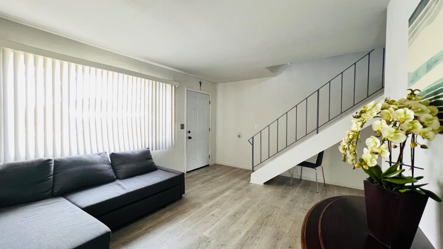 Detail Gallery Image 12 of 25 For 7727 Murray Ave, Gilroy,  CA 95020 - 2 Beds | 1/1 Baths